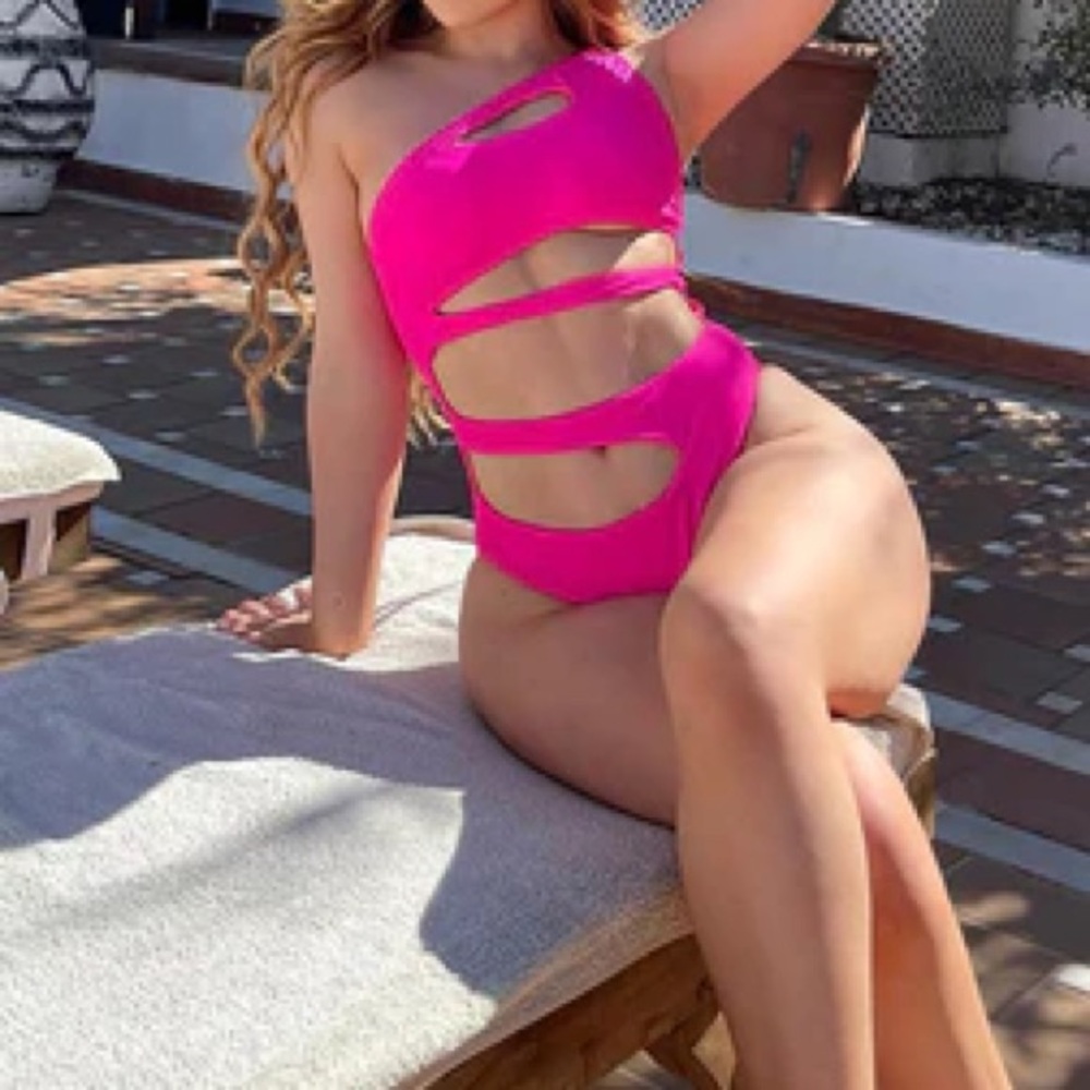 Fashion Nova Pink One Piece [+ FREE BIKINI INCLUDED]